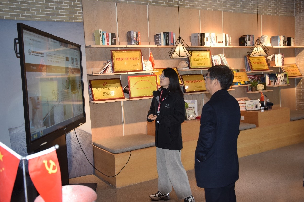 河北省科技廳外專處領(lǐng)導(dǎo)一行來(lái)訪