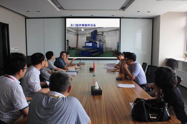 威海市財政局、科技局聯合調研組考察我司產學研創新項目