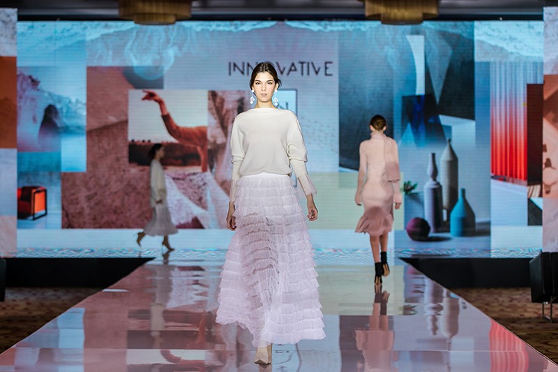 “創意 · 跨越 國家毛衫紗線資源共享平臺啟動儀式”在威海聯橋集團盛裝啟幕(圖38) “創意 · 跨越 國家毛衫紗線資源共享平臺啟動儀式”在威海聯橋集團盛裝啟幕(圖38)