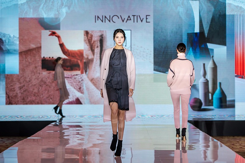 “創意 · 跨越 國家毛衫紗線資源共享平臺啟動儀式”在威海聯橋集團盛裝啟幕(圖36) “創意 · 跨越 國家毛衫紗線資源共享平臺啟動儀式”在威海聯橋集團盛裝啟幕(圖36)