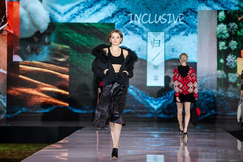 “創意 · 跨越 國家毛衫紗線資源共享平臺啟動儀式”在威海聯橋集團盛裝啟幕(圖51) “創意 · 跨越 國家毛衫紗線資源共享平臺啟動儀式”在威海聯橋集團盛裝啟幕(圖51)