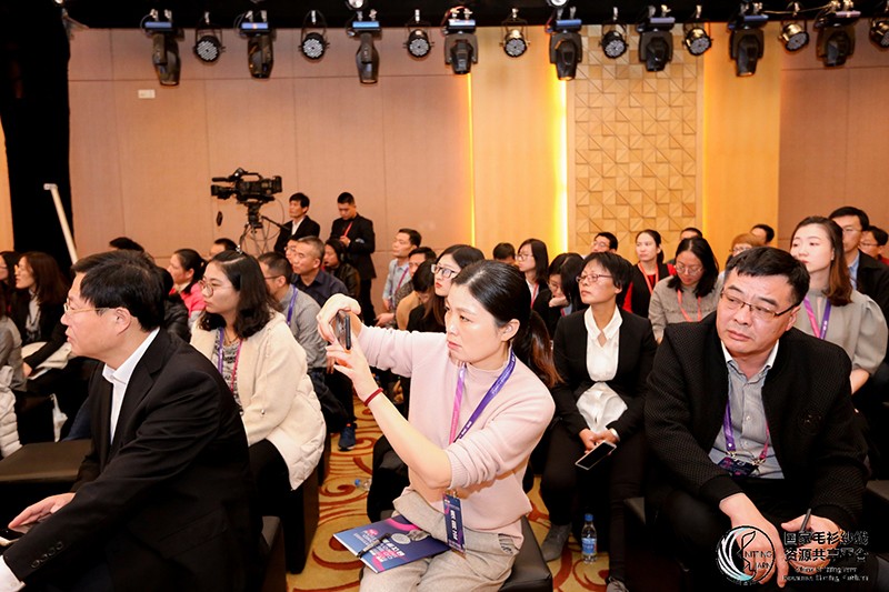 “創意 · 跨越 國家毛衫紗線資源共享平臺啟動儀式”在威海聯橋集團盛裝啟幕(圖76) “創意 · 跨越 國家毛衫紗線資源共享平臺啟動儀式”在威海聯橋集團盛裝啟幕(圖76)