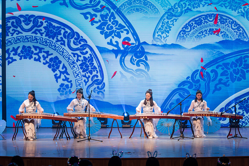 歡欣鼓舞迎新春，滿懷豪情攀高峰 | 聯橋集團2020迎新春聯歡晚會激情開演(圖18)