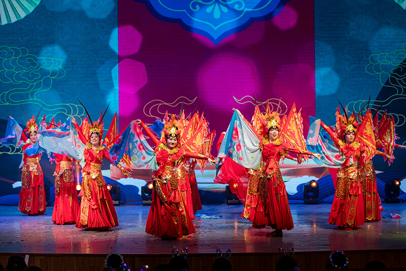 歡欣鼓舞迎新春，滿懷豪情攀高峰 | 聯橋集團2020迎新春聯歡晚會激情開演(圖21)